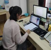 beat365官方网站王靖晶老师和受资助学生家庭3